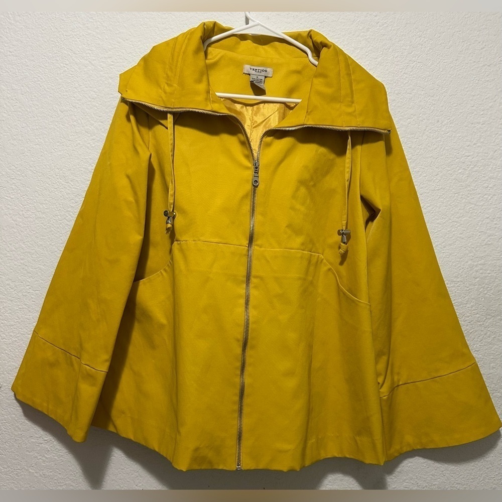 Vertigo Paris Women's Yellow Trench Coat / Jacket size M